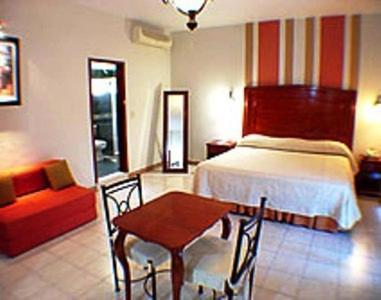 Real Avenida Hotel Tuxtla Gutiérrez Oda fotoğraf