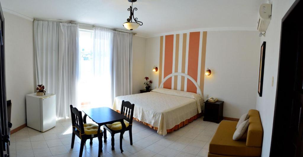 Real Avenida Hotel Tuxtla Gutiérrez Oda fotoğraf